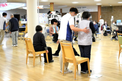 ロコモティブシンドローム予防教室を開催しました　夢彩の舎