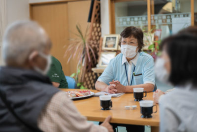 認知症の方とその家族を支える取り組み　風わらう舎