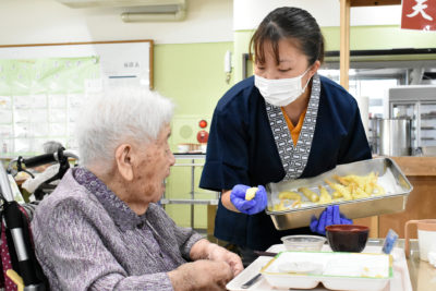 敬老の日🦐天ぷらまつり　ひまわり荘