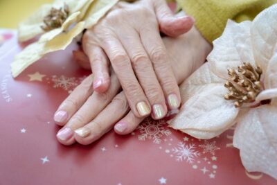 指先から広がる笑顔 ひまわり荘